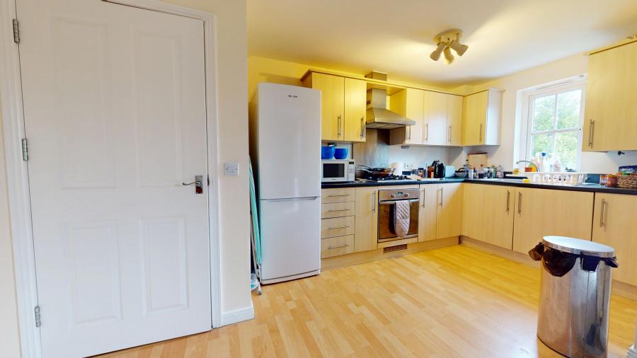 Flat Threipland Drive in Cardiff