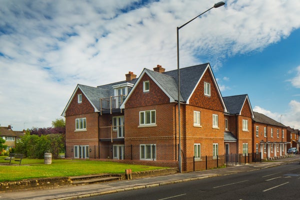 Flat Little Marlow Road in Marlow