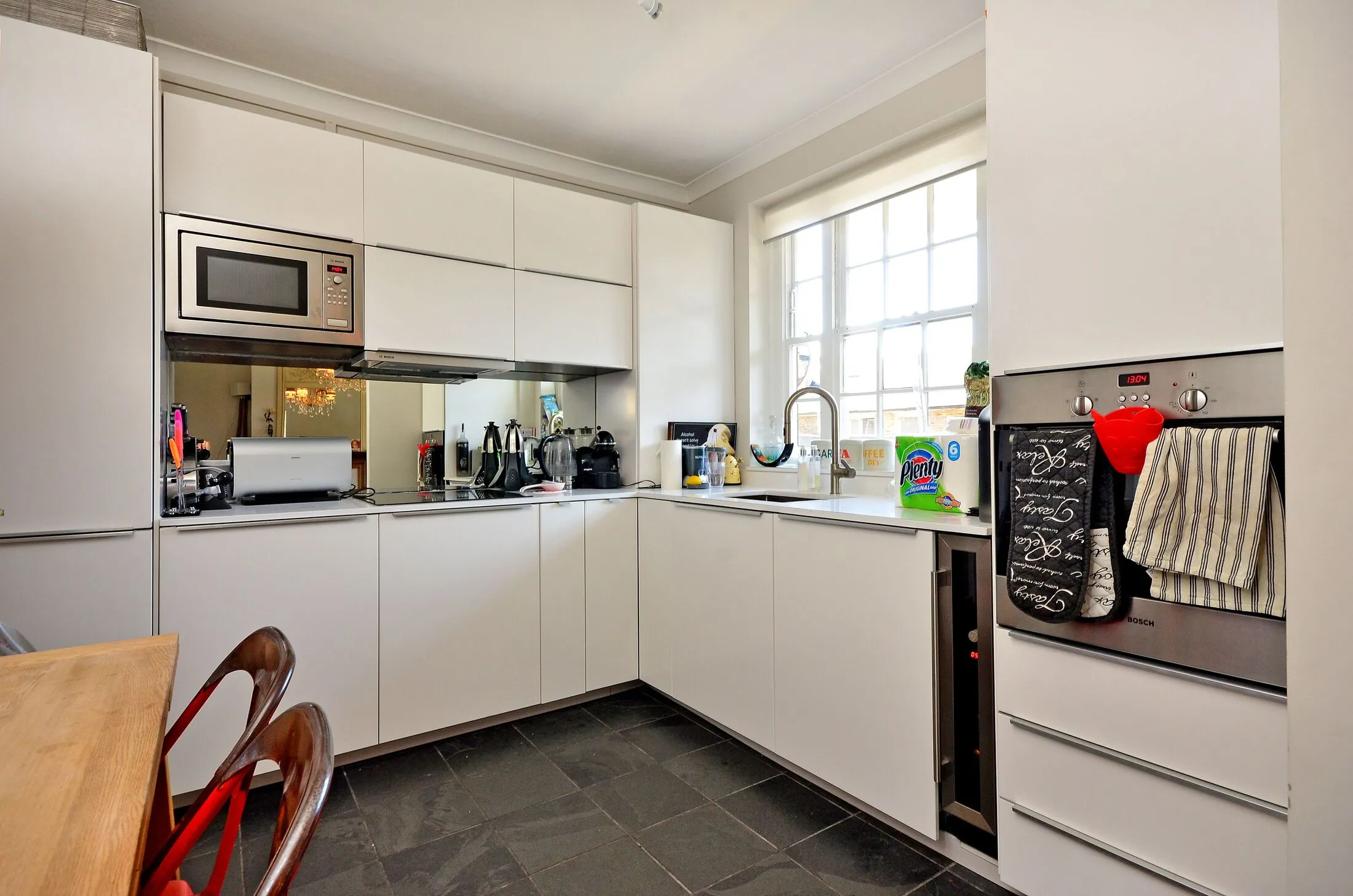 Flat Cathcart Road in Greater London