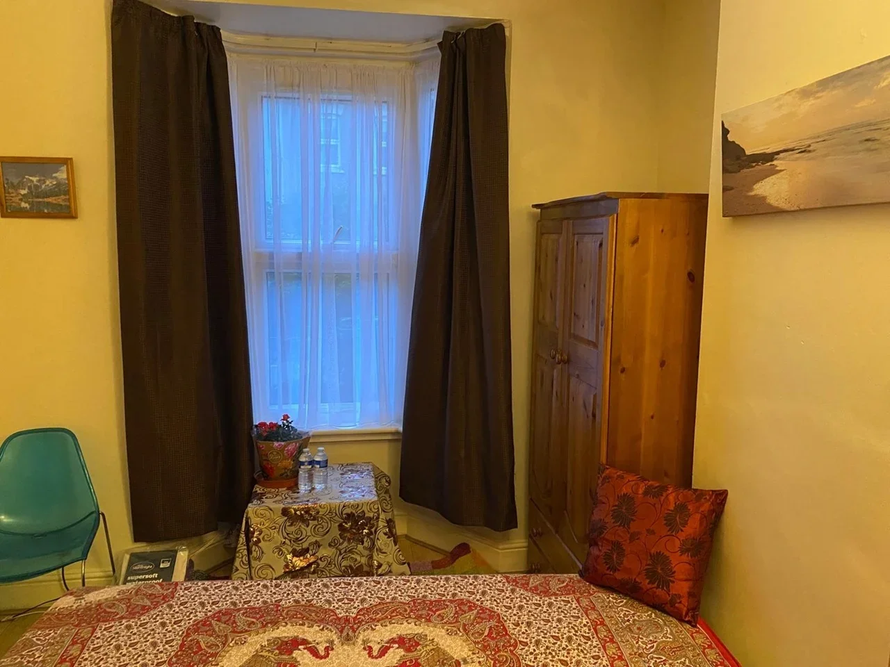 Room Chestnut Avenue in Greater London