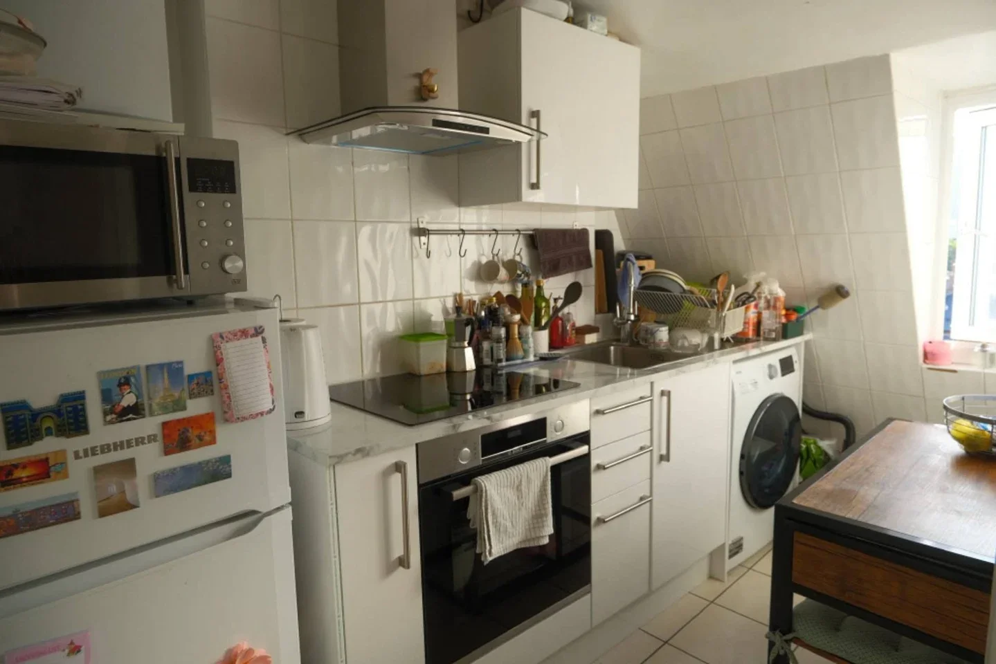 Room Clapham Road in Greater London