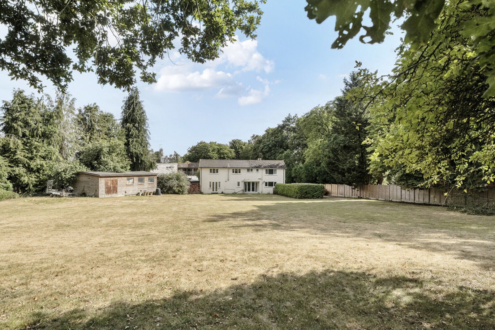 House Bath Road in Kiln Green