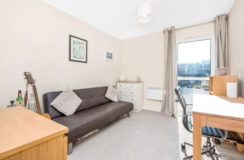 Flat Queensbridge Road in Greater London