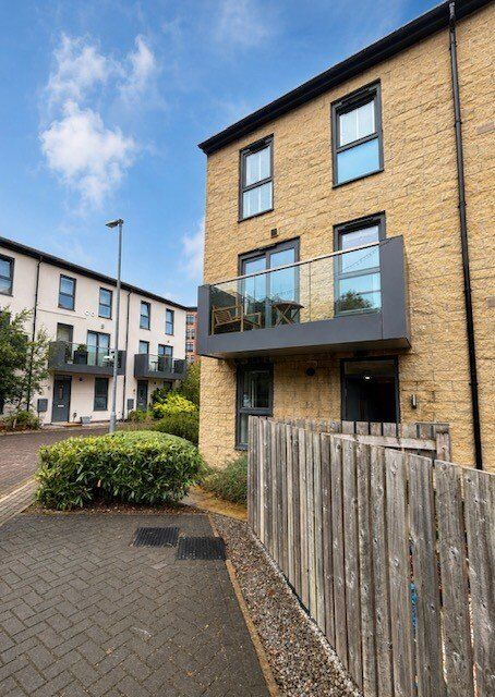House Carnforth Avenue in Wakefield