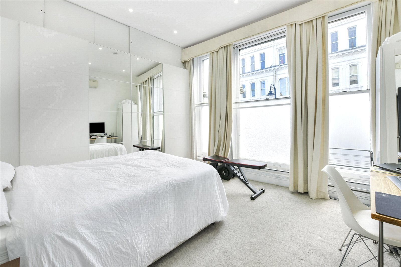 Flat Old Brompton Road in Greater London