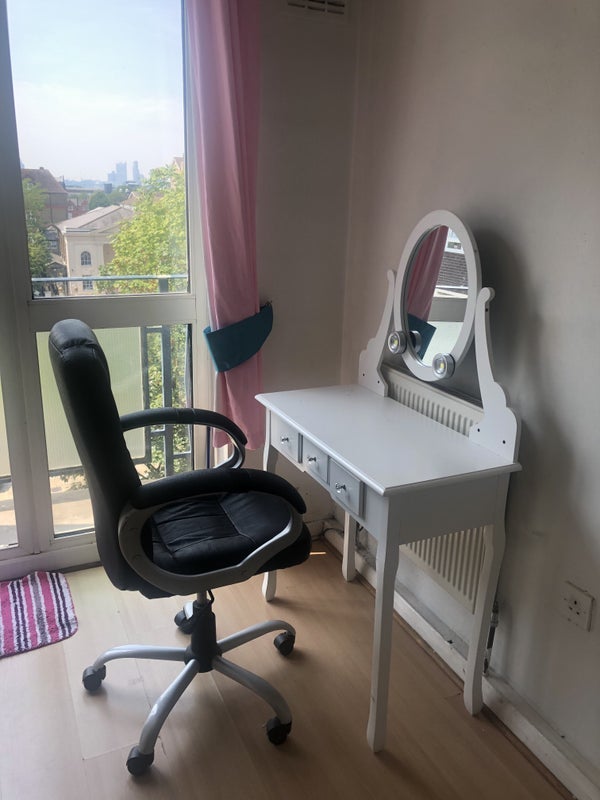 Room Benworth Street in Greater London