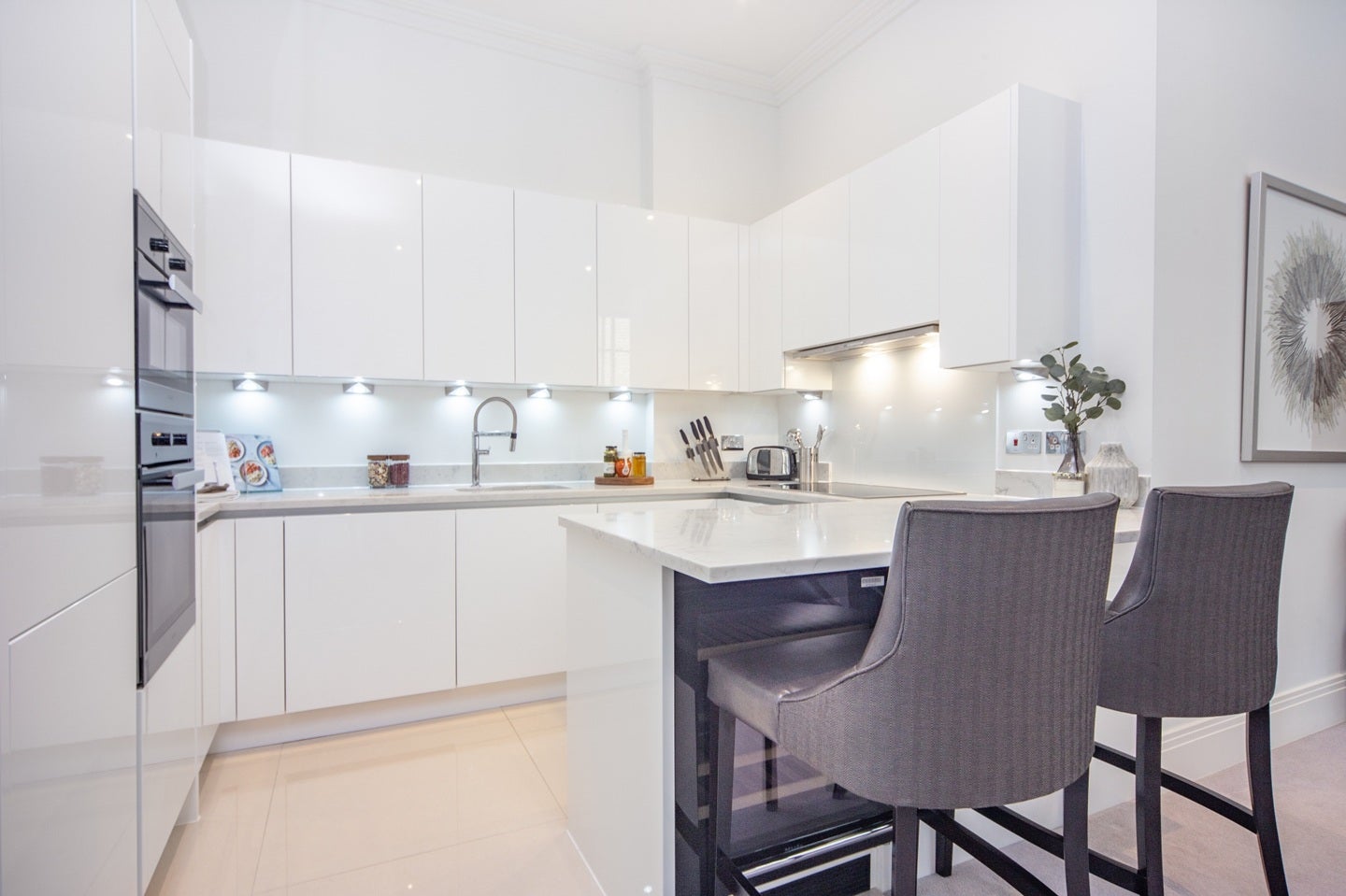 Flat Rainville Road in Greater London