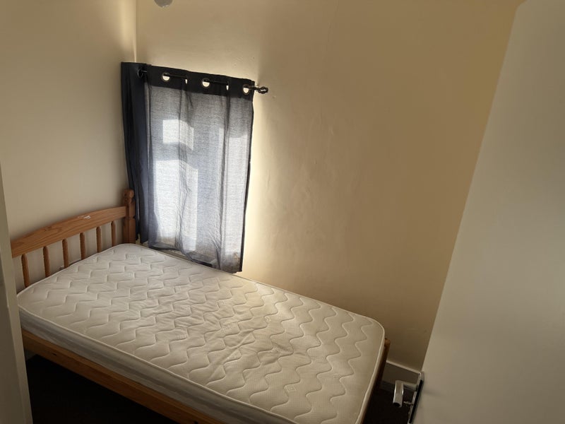 Room Abbey Grove in Greater London