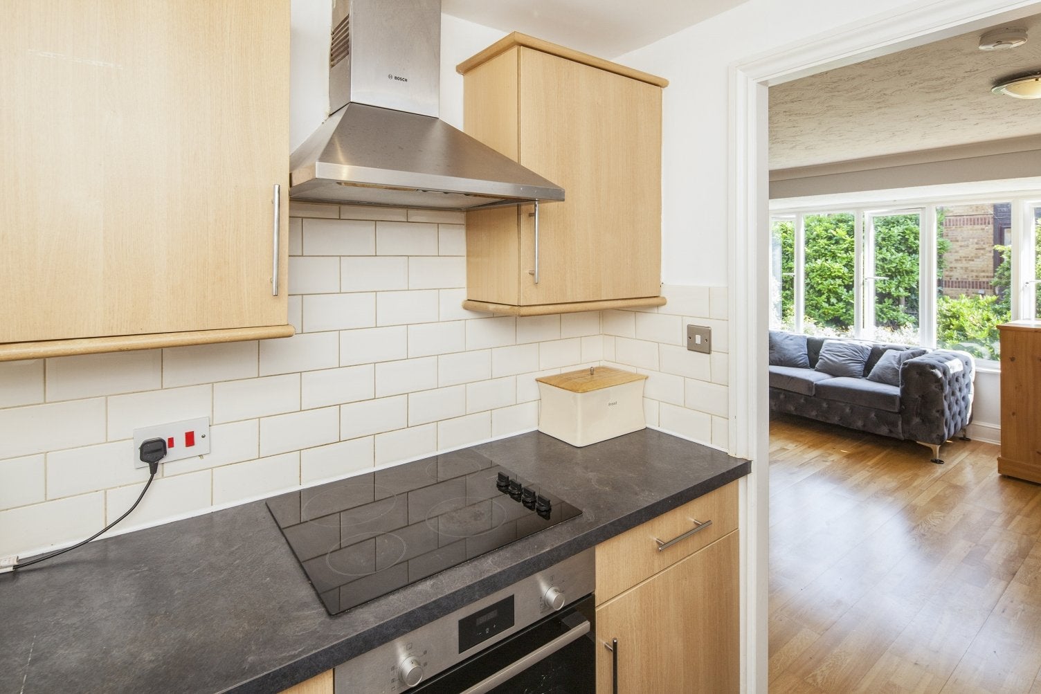 Flat Chadwick Road in Greater London
