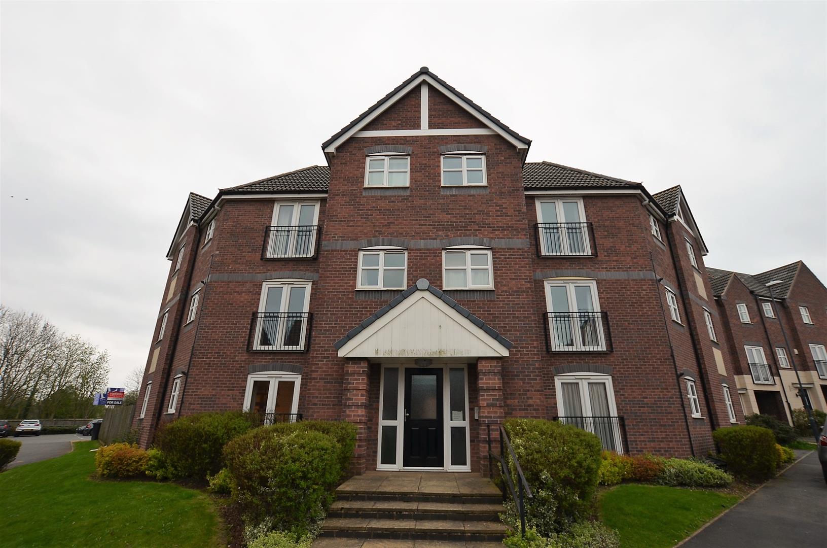Flat Girton Way in Derby