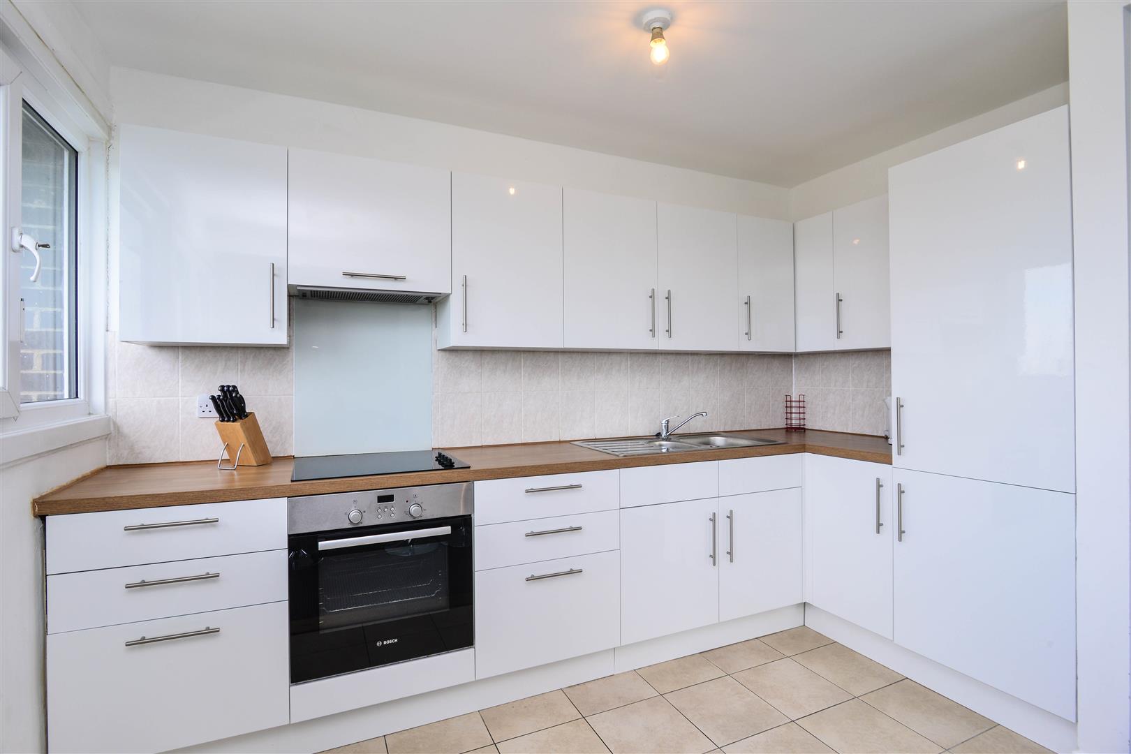 Flat Redcar Street in Greater London