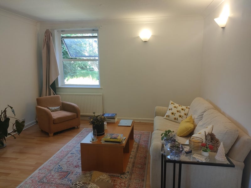 Room Acol Road in Greater London