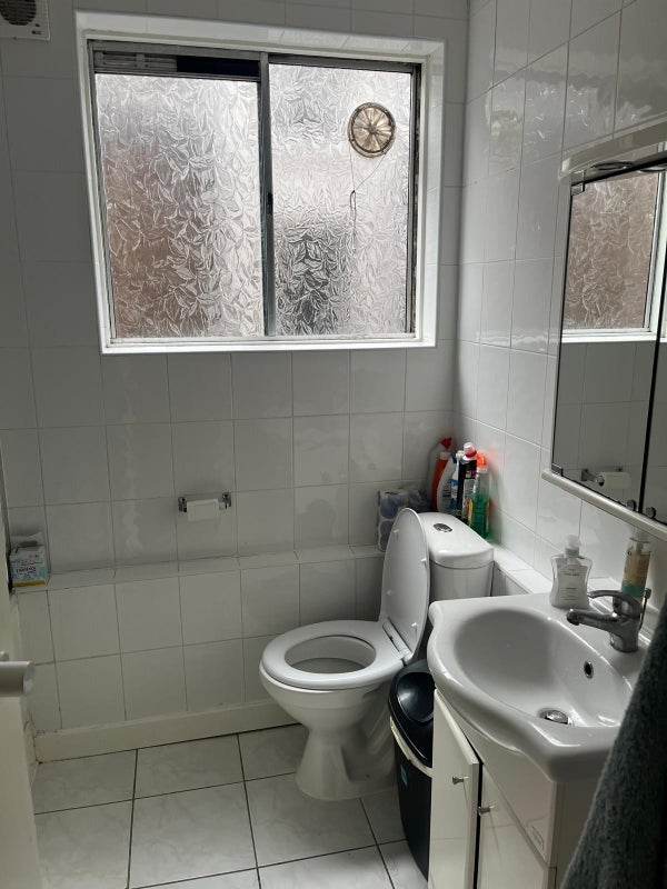 Room Acol Road in Greater London