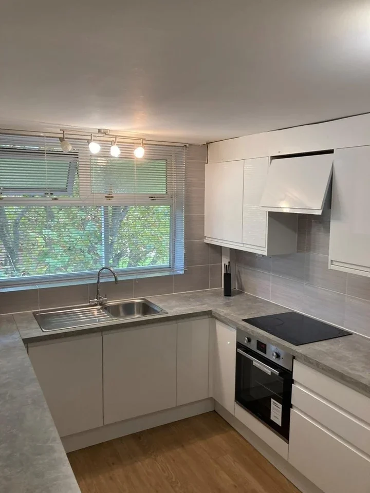 Room Canton Street in Greater London