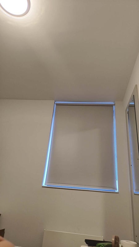 Room Empire Way in Greater London