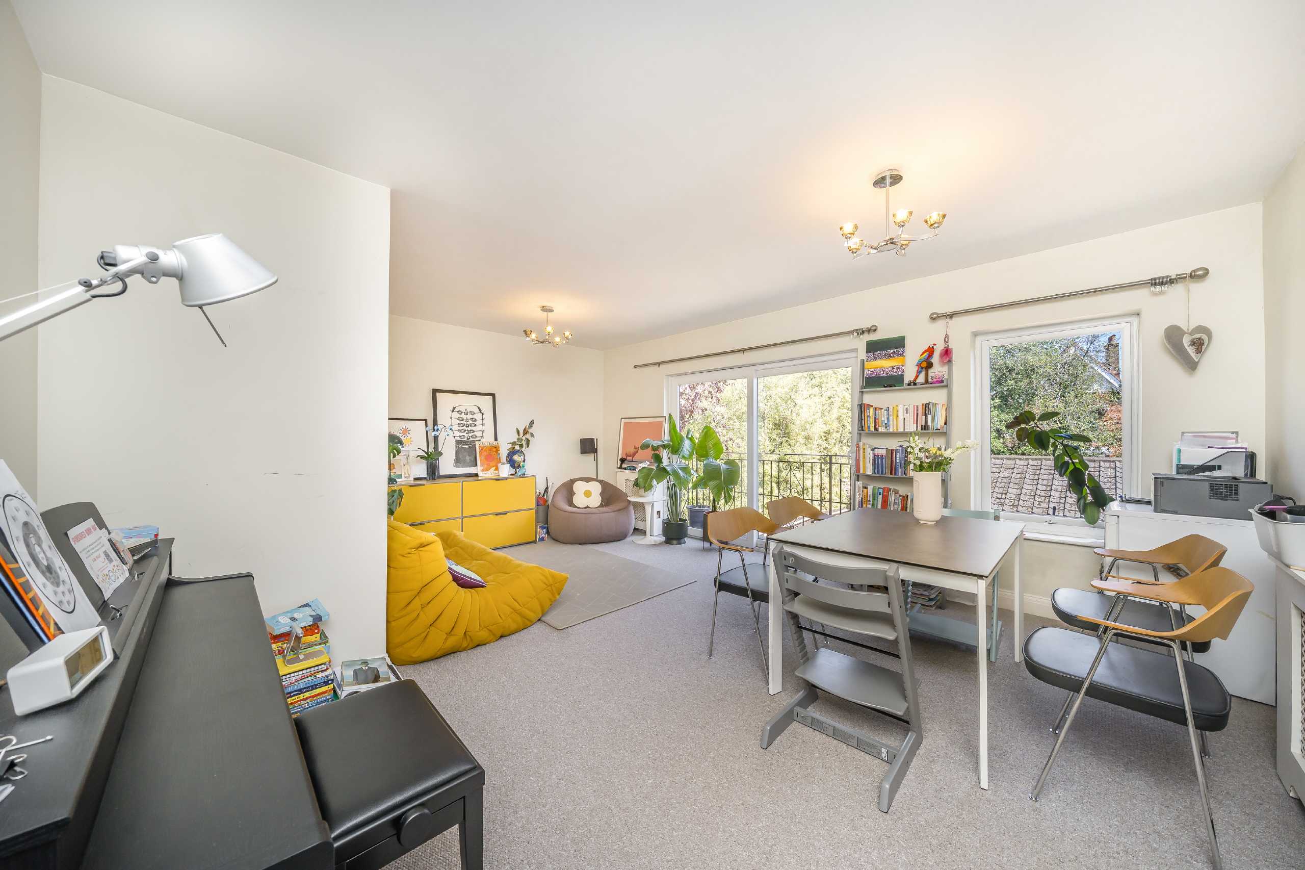 Flat Hanah Court in Greater London
