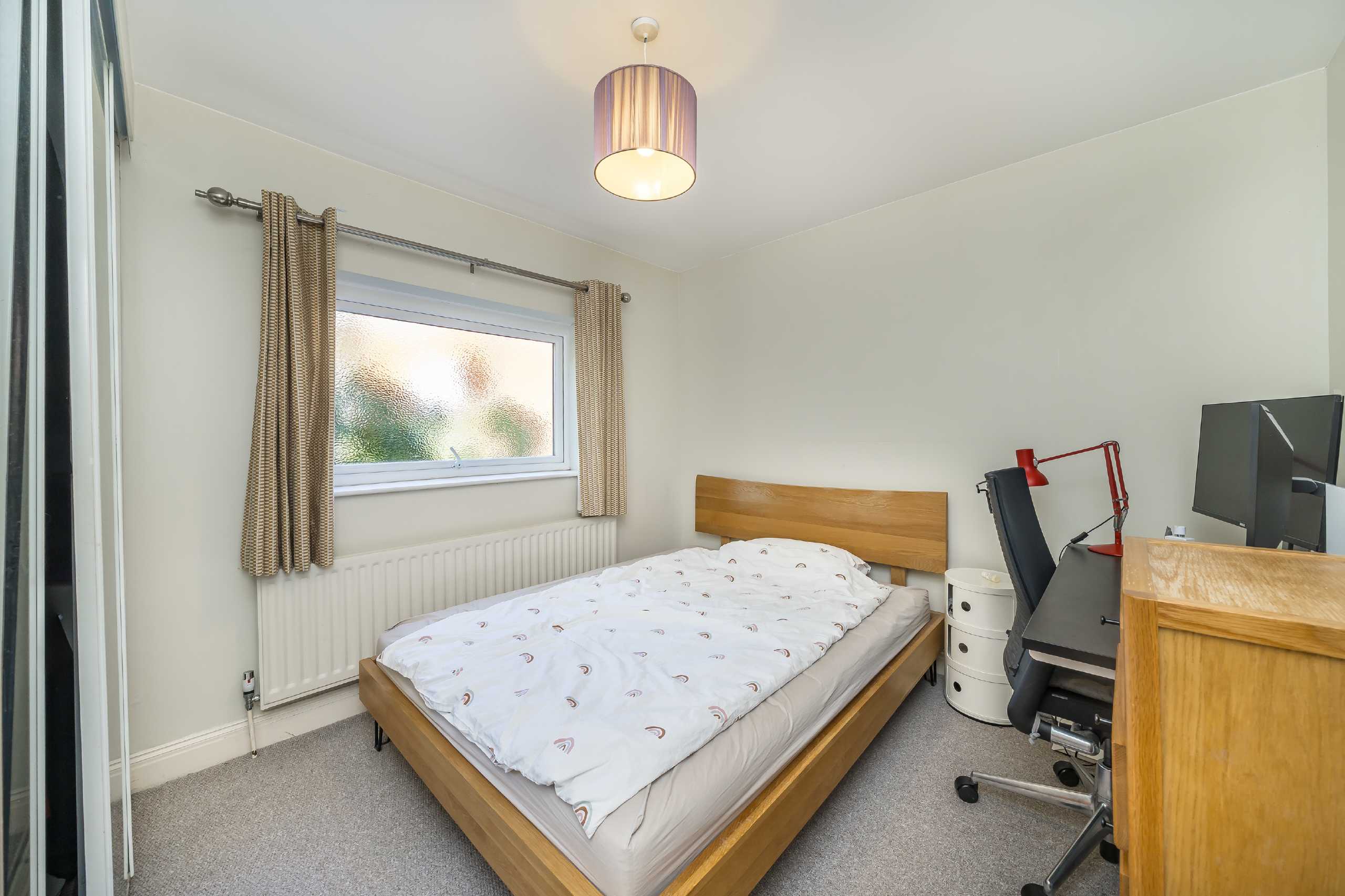 Flat Hanah Court in Greater London