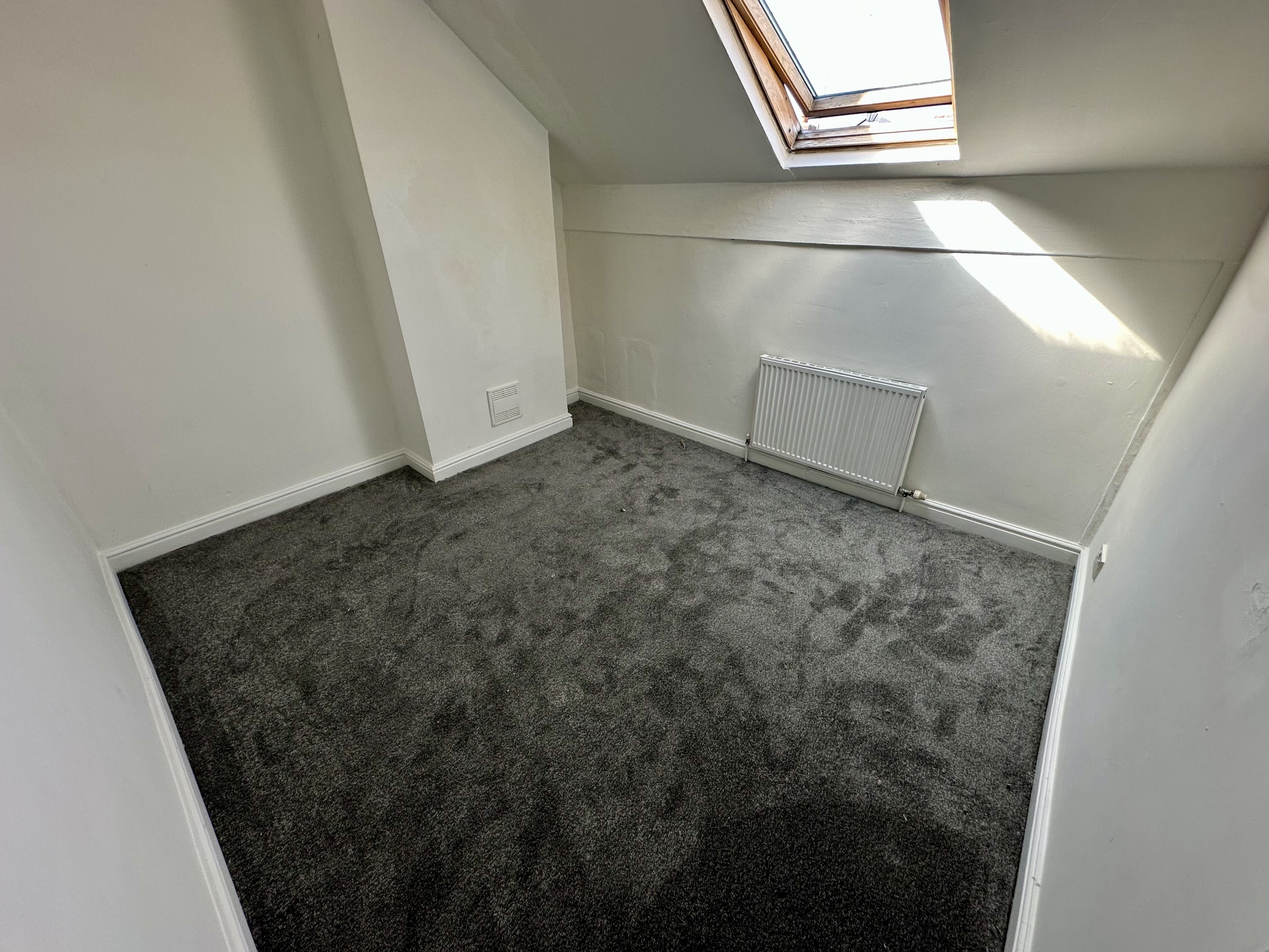 Flat Brown Lane East in Leeds