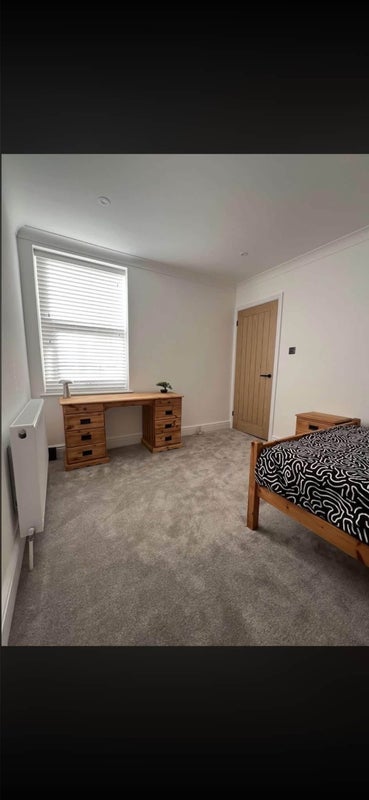 Room Whitchurch Road in Bristol