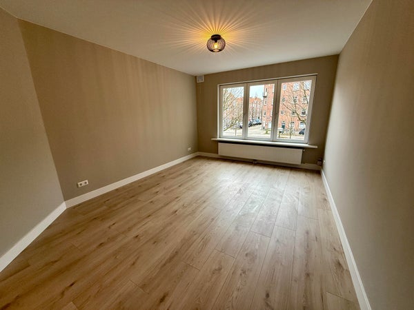 Flat Pijnackerstraat in Amsterdam