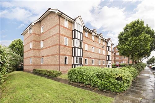Flat Neptune Walk in Greater London