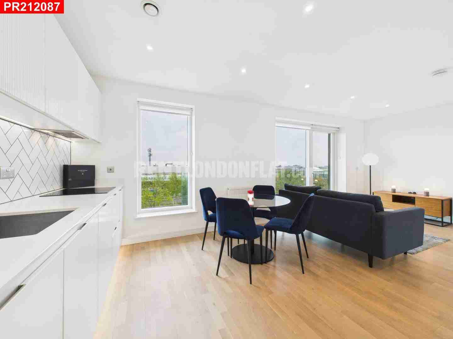 Flat Greenleaf Walk in Greater London