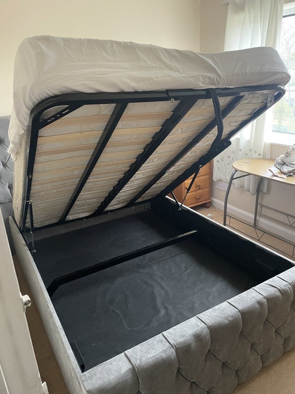 Room Beech Drive in Rugby