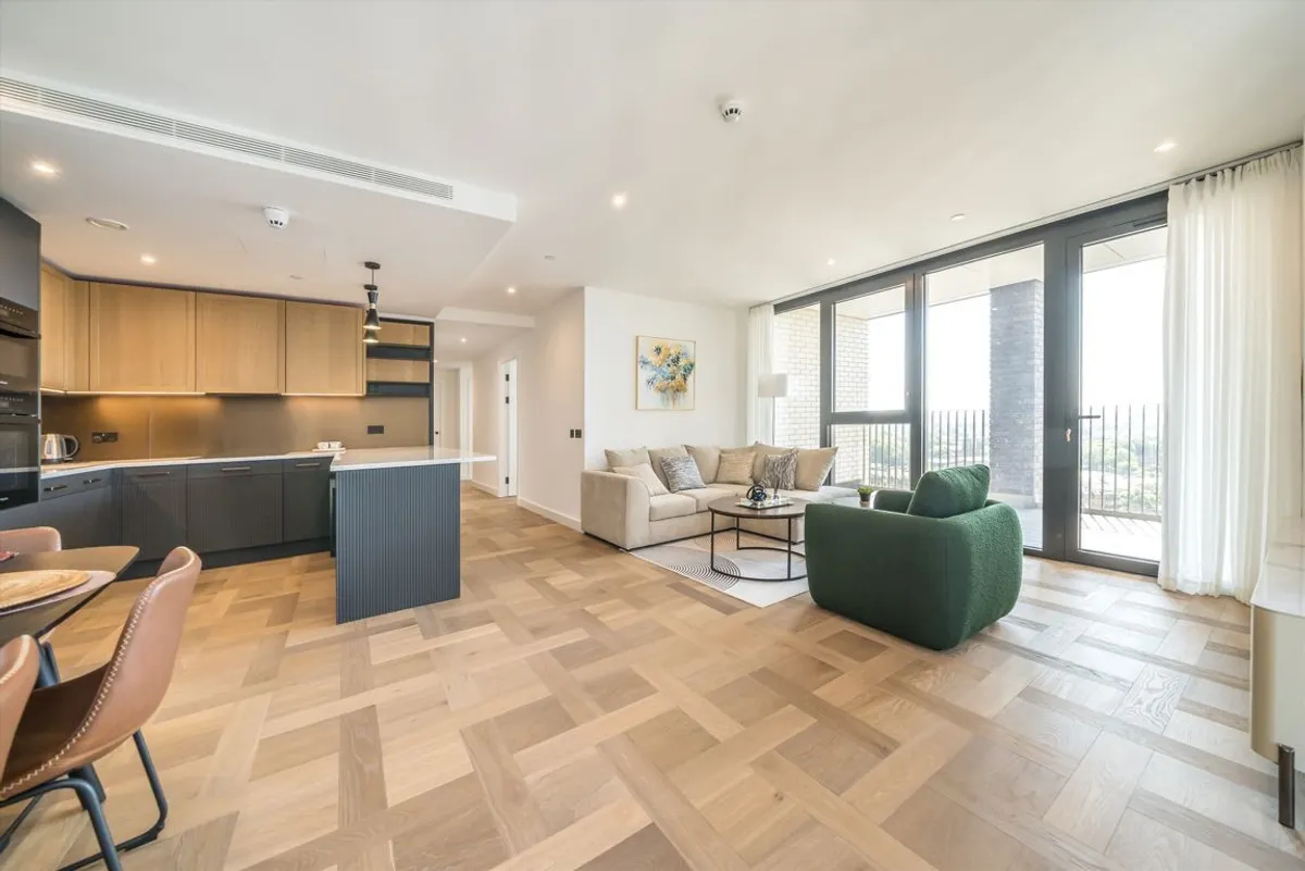 House Pennington Quay Walk in Greater London
