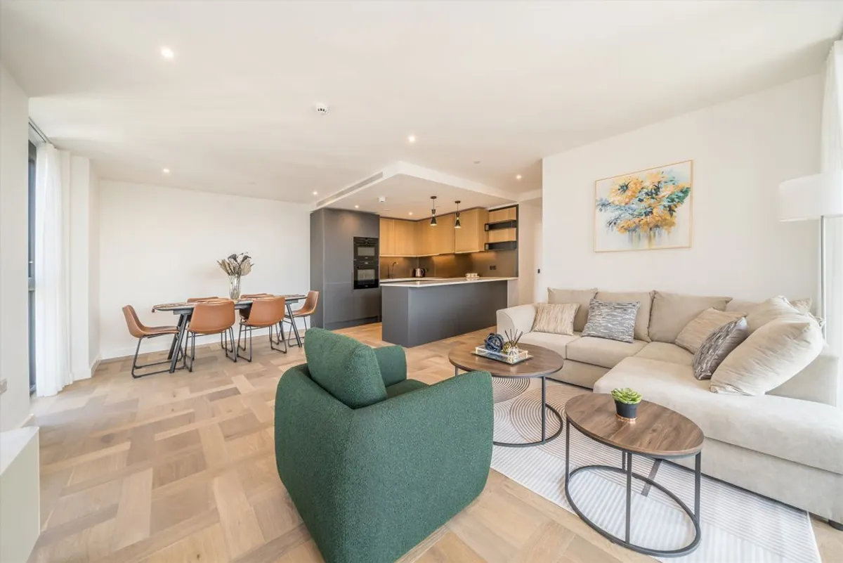 House Pennington Quay Walk in Greater London