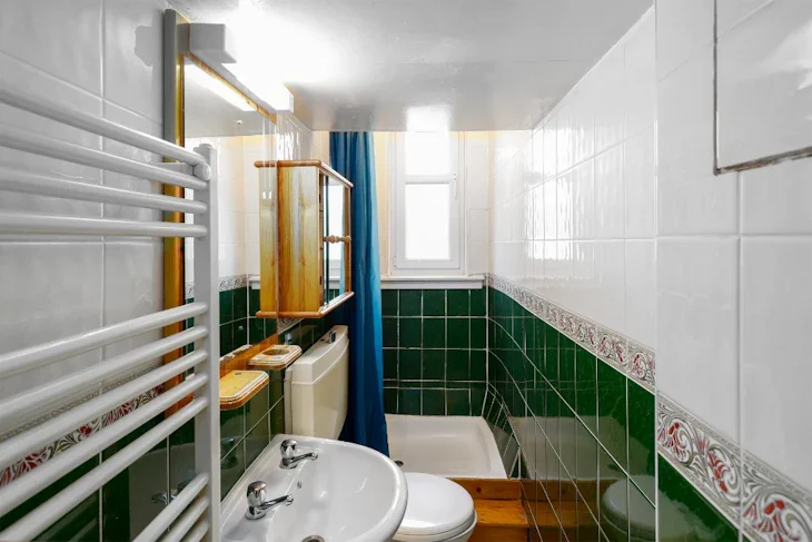 Flat Pitt Street in City of Edinburgh