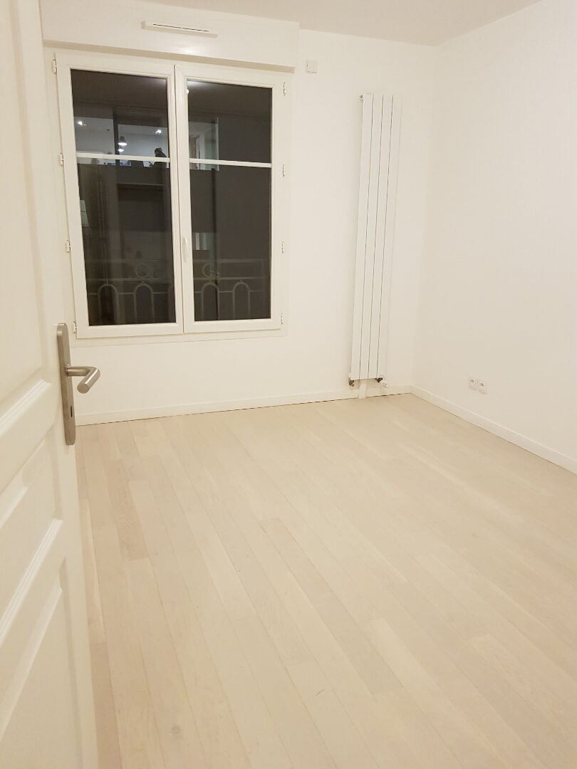 Appartement Rue Armand Silvestre à Courbevoie
