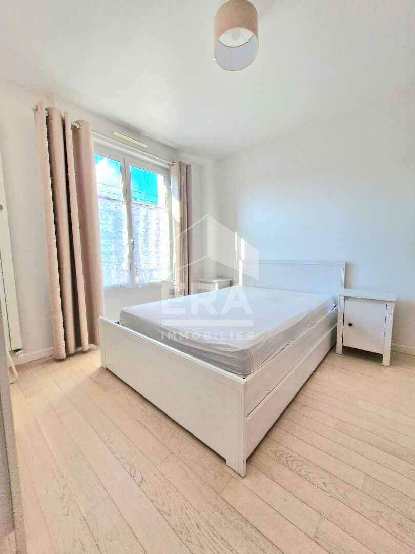 Appartement Rue Armand Silvestre à Courbevoie