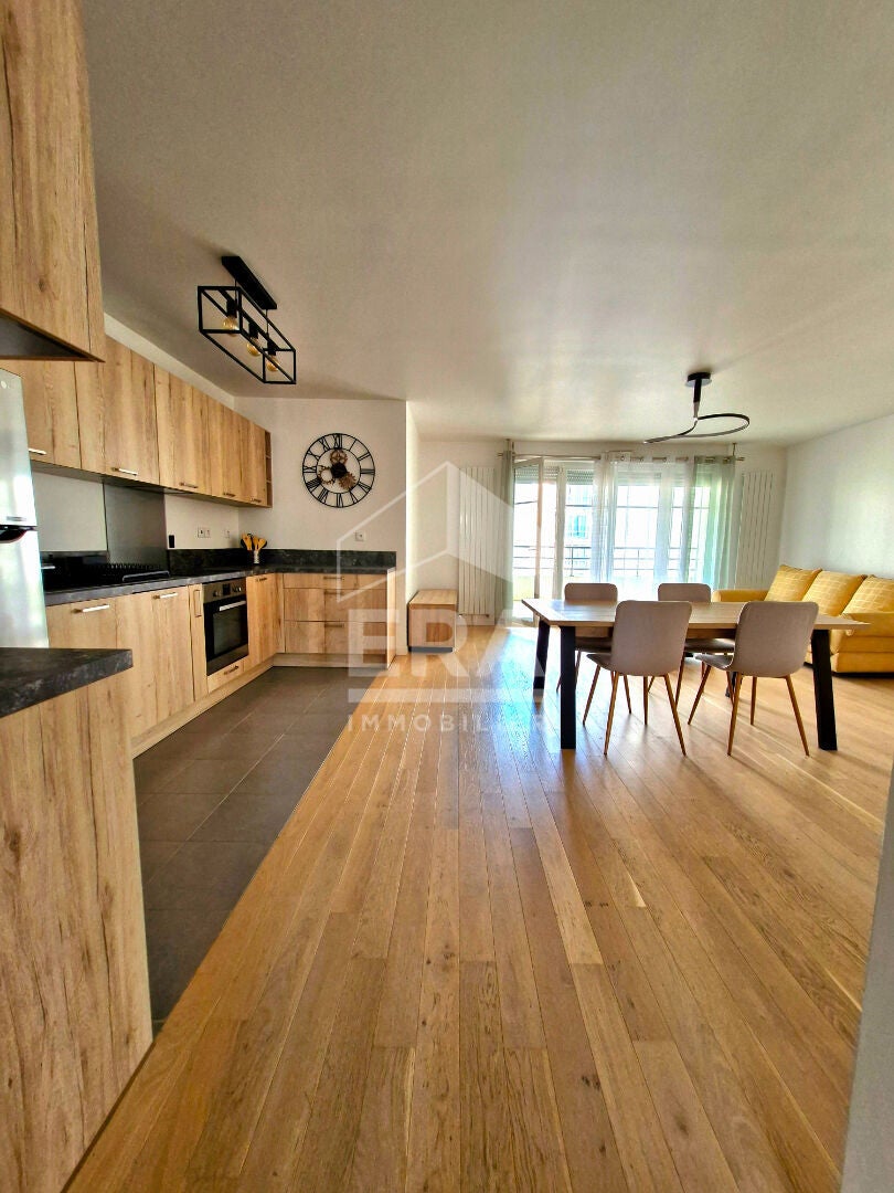 Appartement Rue Armand Silvestre à Courbevoie