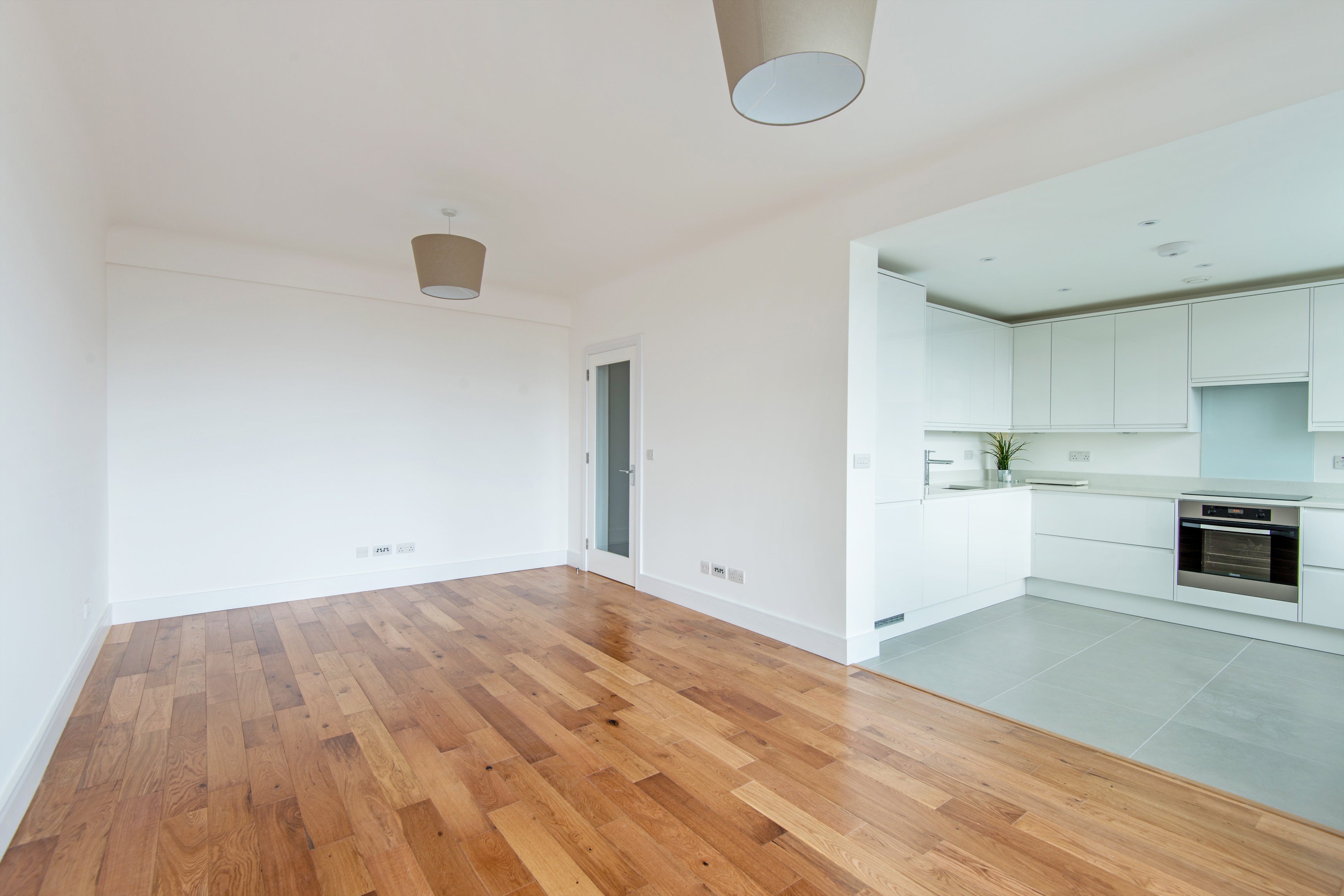 Flat Barbara Brosnan Court in City of Westminster