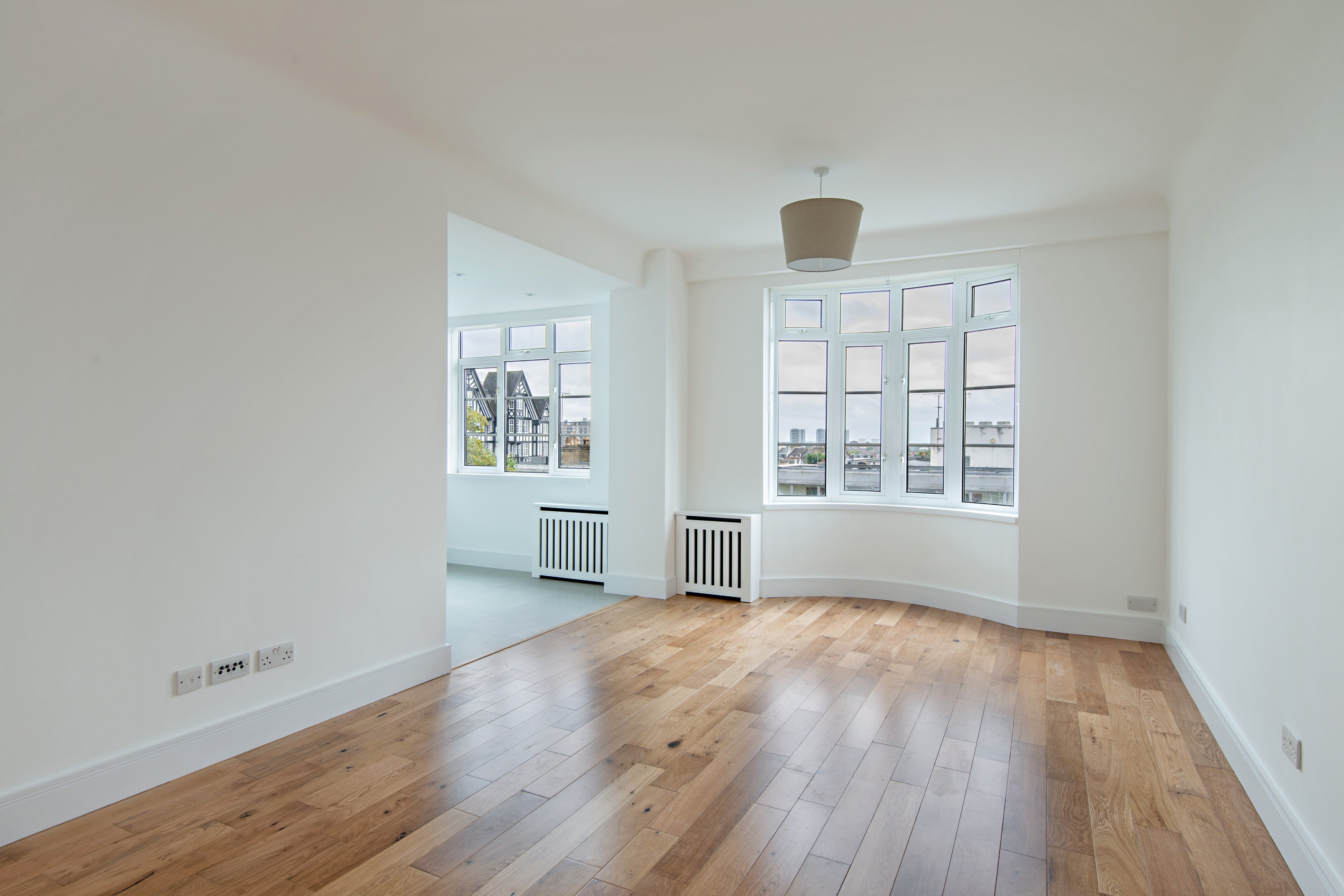 Flat Barbara Brosnan Court in City of Westminster