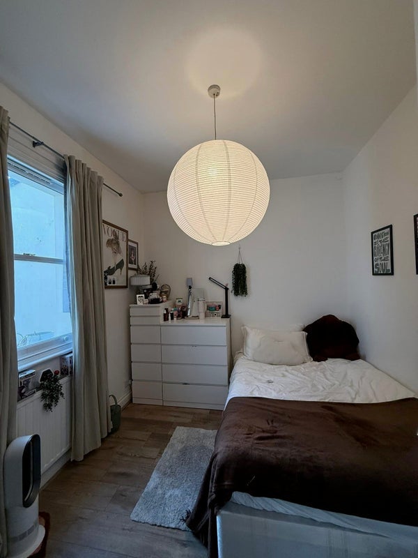 Room Urswick Road in Greater London