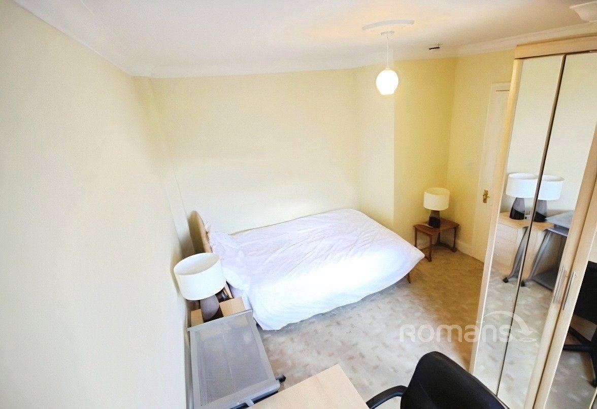 Flat Jewry Street in Winchester