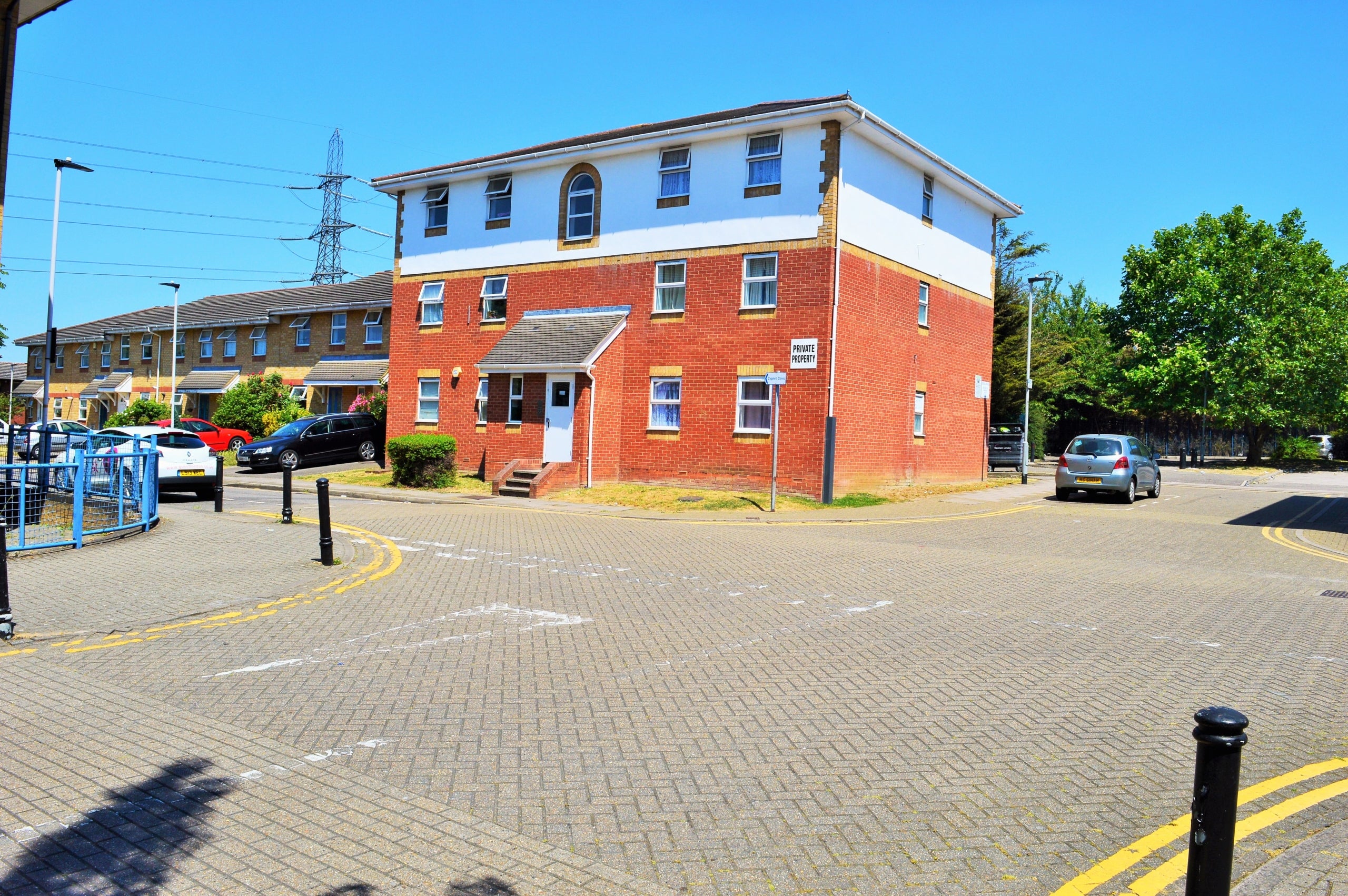 Flat Downings in Greater London