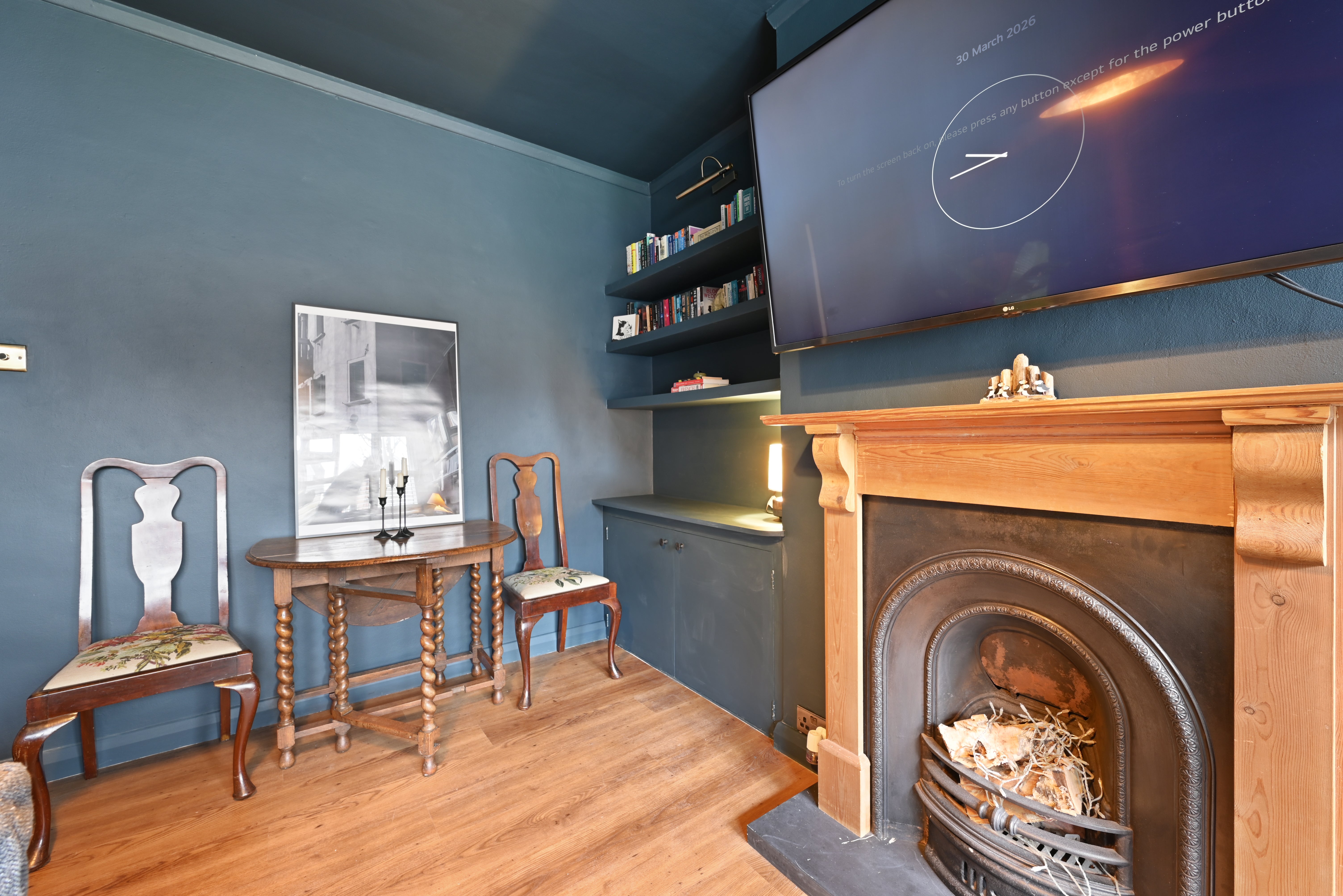 Flat Friern Park in Greater London