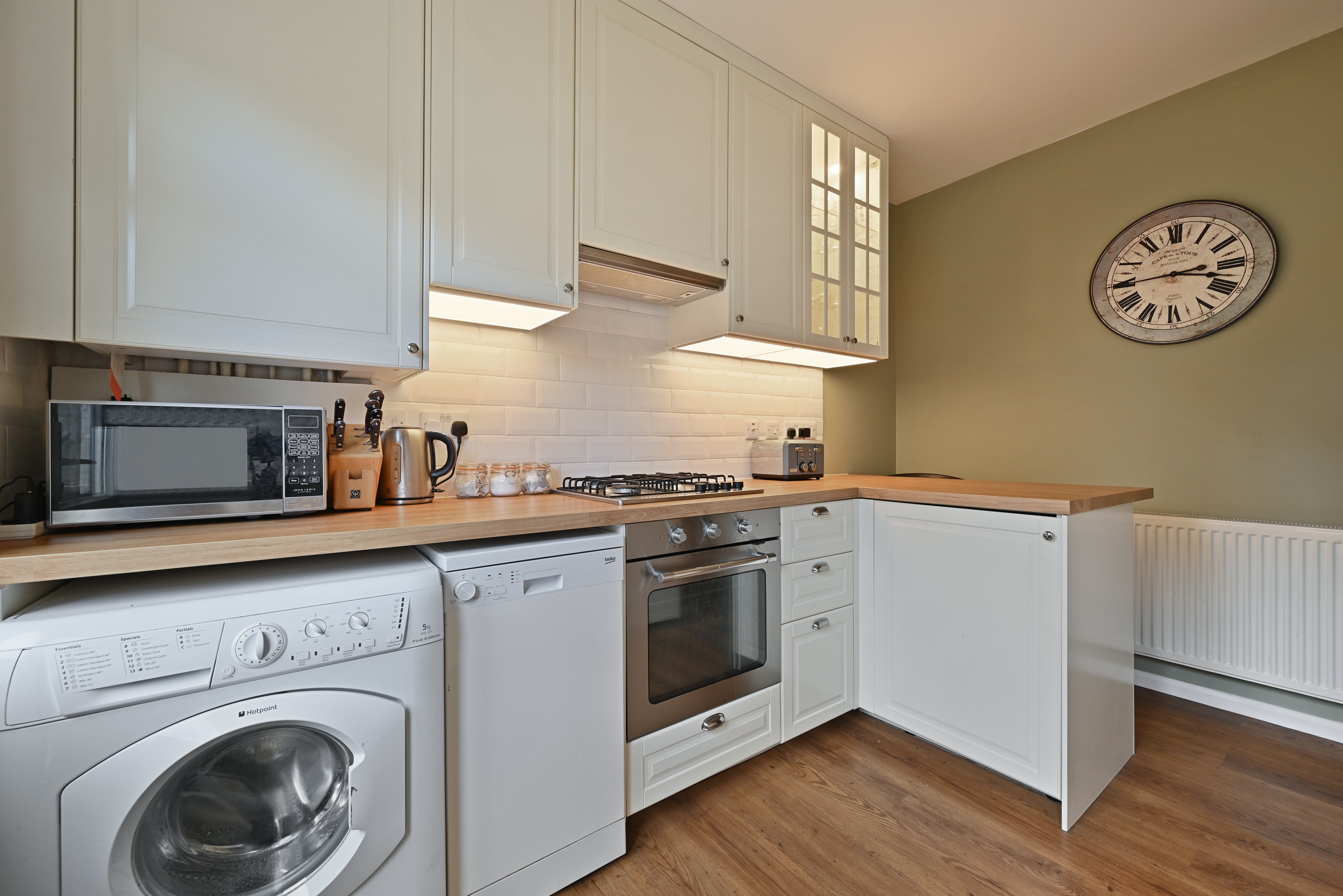 Flat Friern Park in Greater London