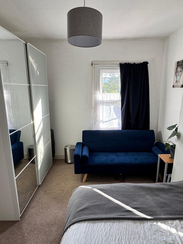Flat Malvern Road in Greater London