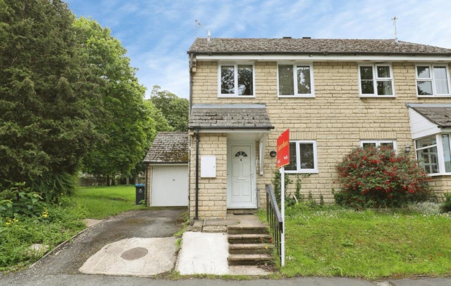 House Shepard Way in Chipping Norton