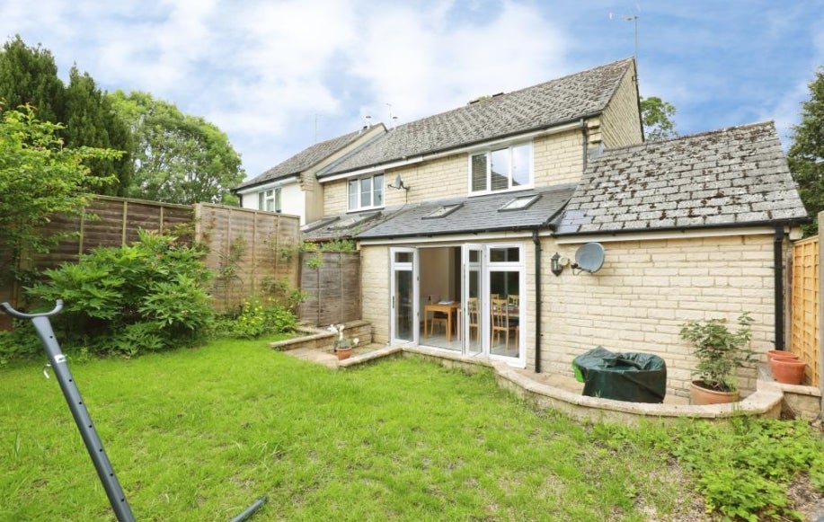 House Shepard Way in Chipping Norton