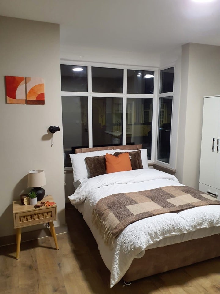 Flat Cassio Road in Watford