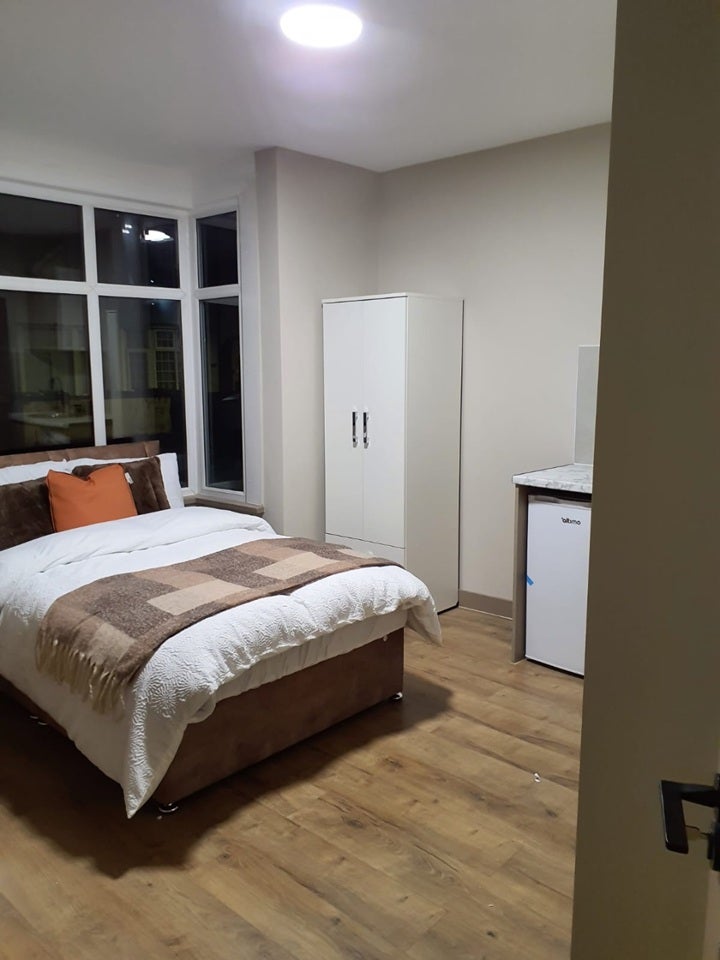 Flat Cassio Road in Watford
