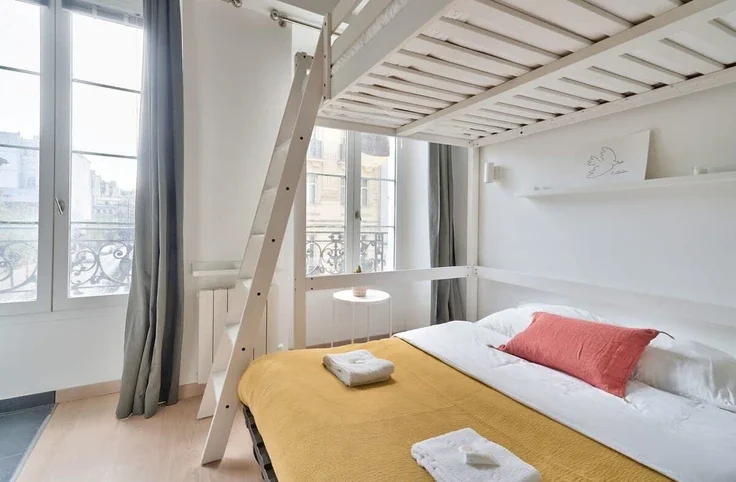 Flat Rue de l'Échiquier in Paris