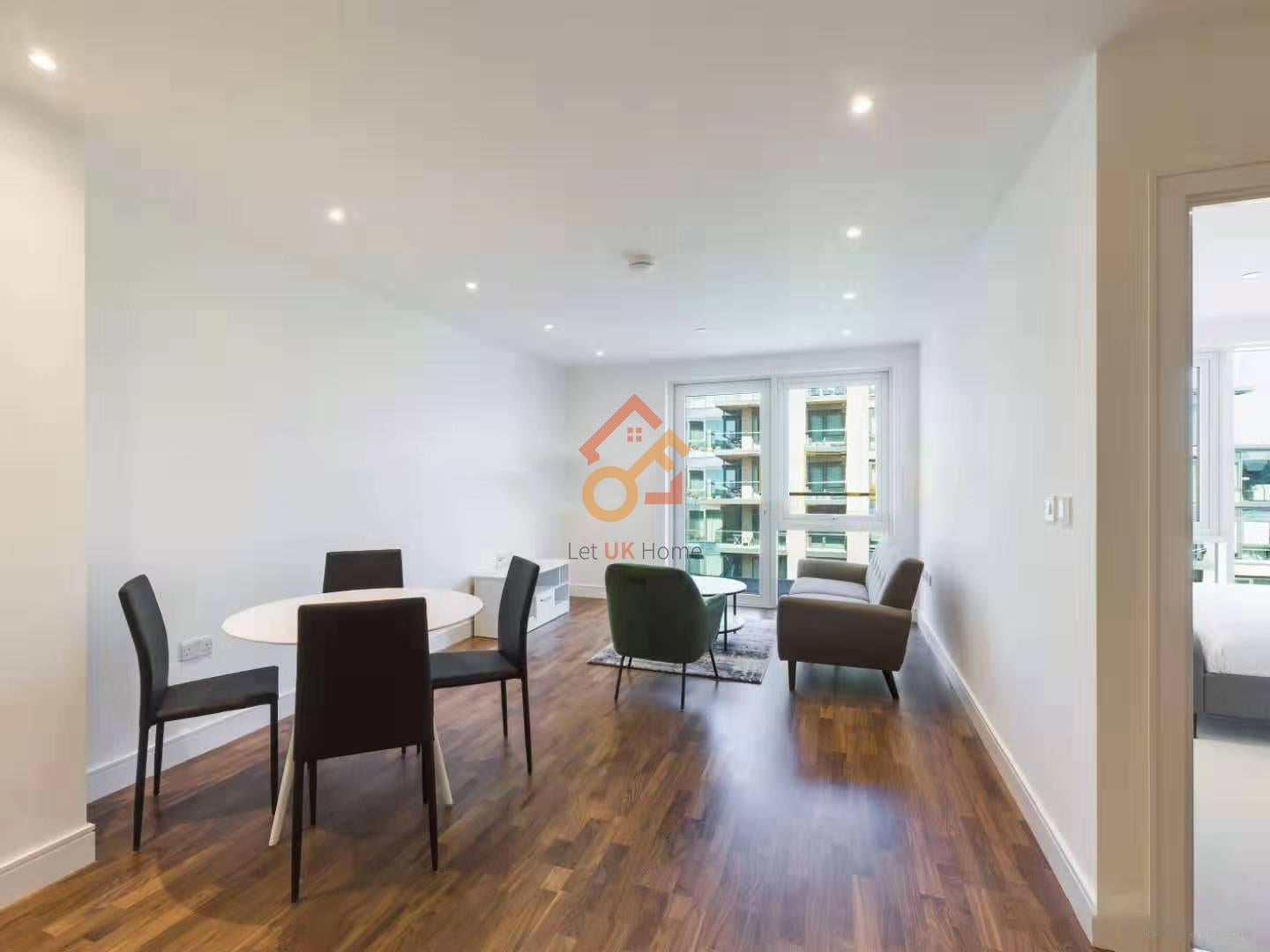 Flat Juniper Drive in Greater London
