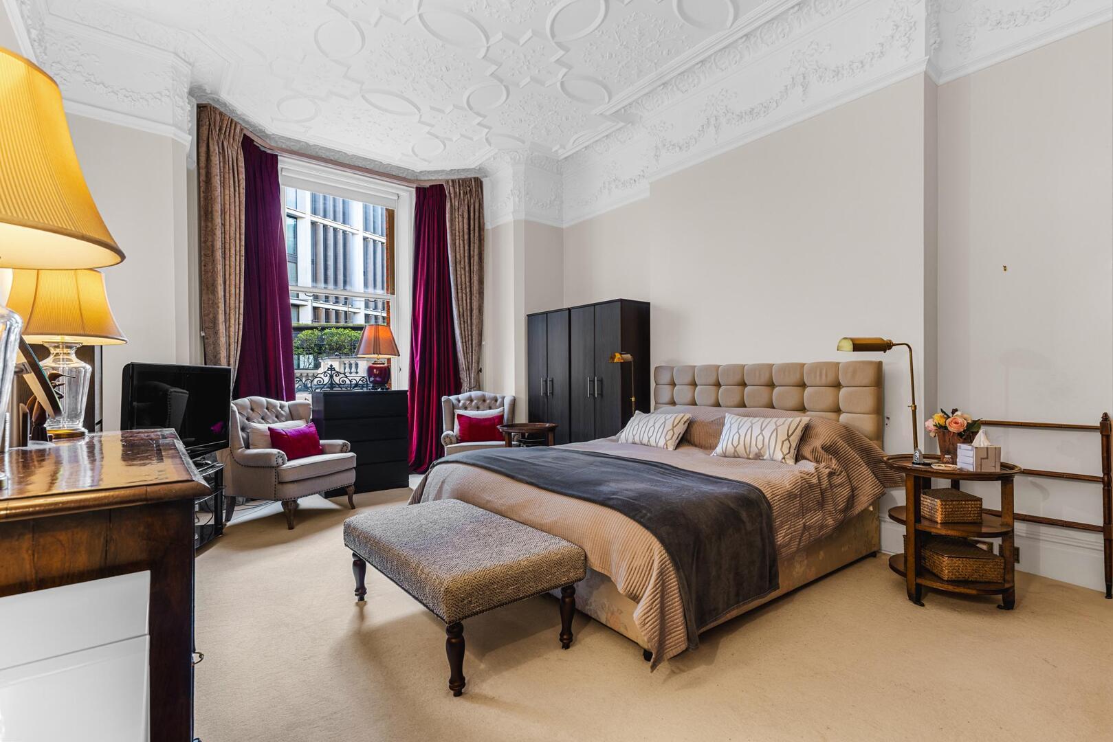 Flat Knightsbridge in City of Westminster