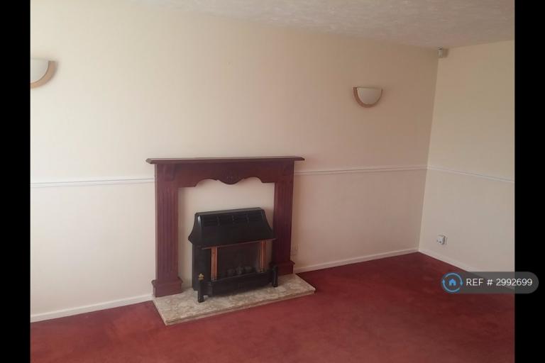 House Discovery Close in Sandwell