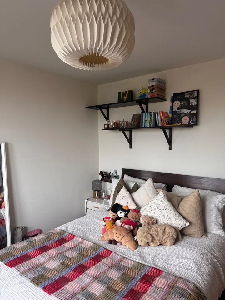 Flat Felstead Street in Greater London
